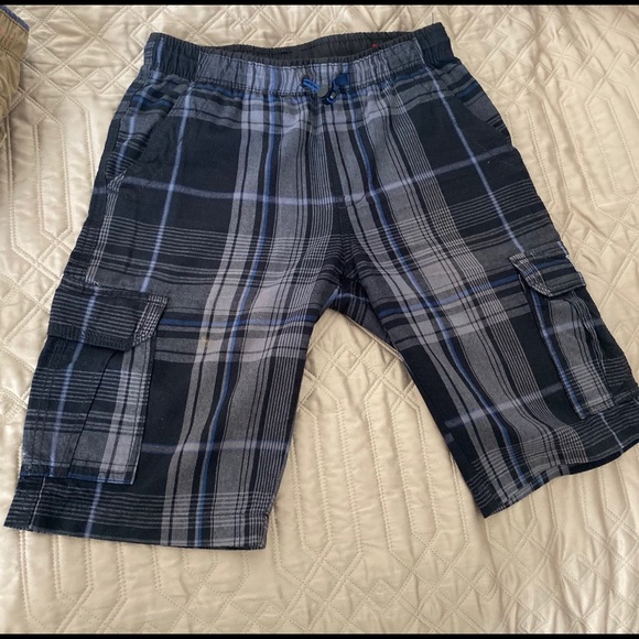 Two pck of shorts - Picture 3 of 3